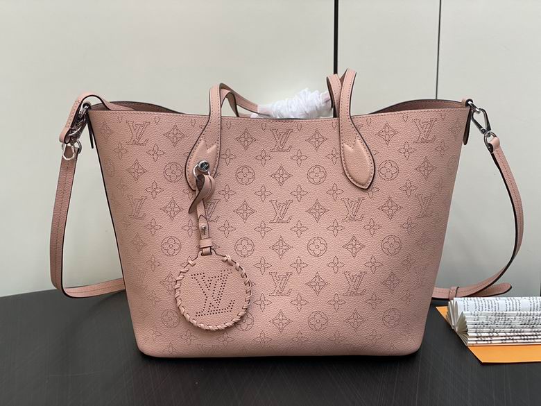 louis vuitton Inspired Handbags, AA+ Quality 100% Genuine Leather Classic Flap Medium Quilted Lambskin Black Gold, 18X 1 1X 5cm BL 4 Colour