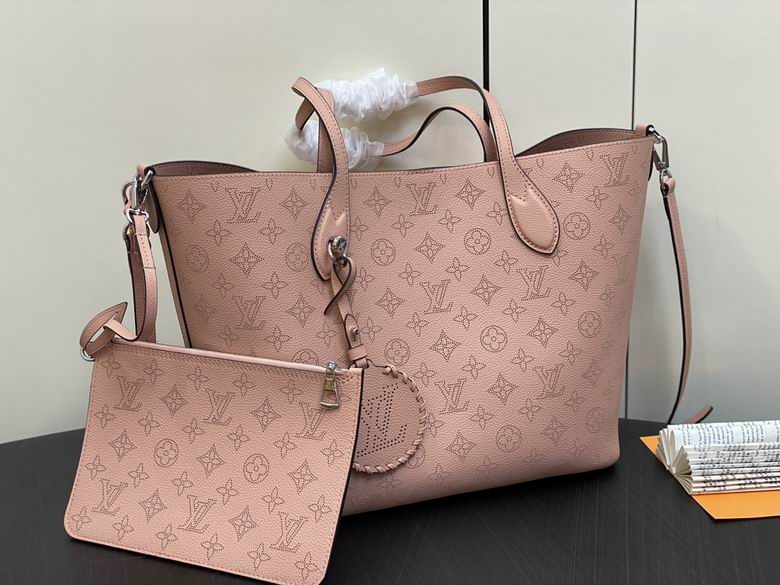 louis vuitton Inspired Handbags, AA+ Quality 100% Genuine Leather Classic Flap Medium Quilted Lambskin Black Gold, 18X 1 1X 5cm BL 4 Colour