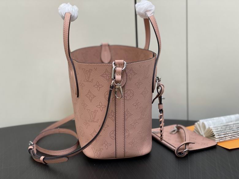 louis vuitton Inspired Handbags, AA+ Quality 100% Genuine Leather Classic Flap Medium Quilted Lambskin Black Gold, 18X 1 1X 5cm BL 4 Colour