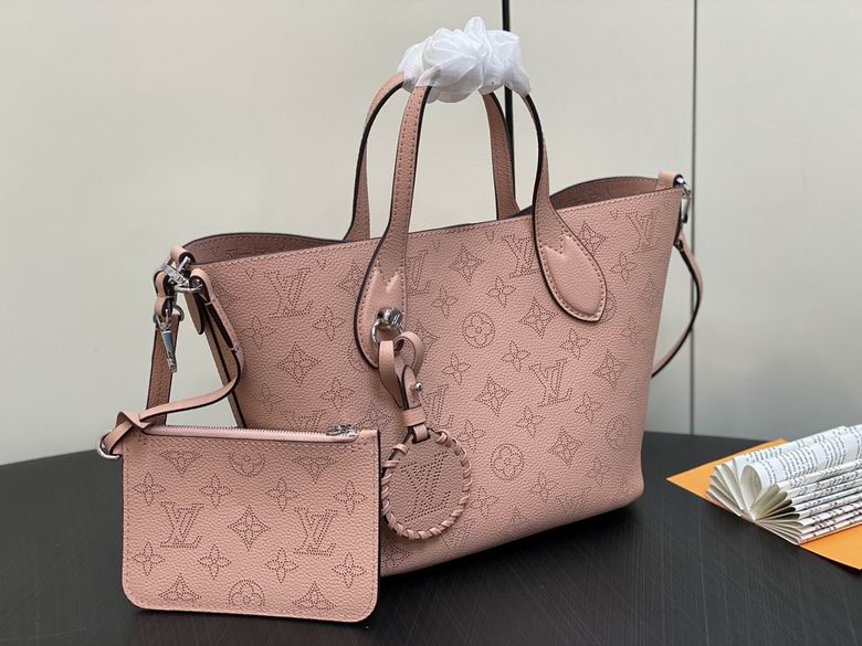 louis vuitton Inspired Handbags, AA+ Quality 100% Genuine Leather Classic Flap Medium Quilted Lambskin Black Gold, 18X 1 1X 5cm BL 4 Colour