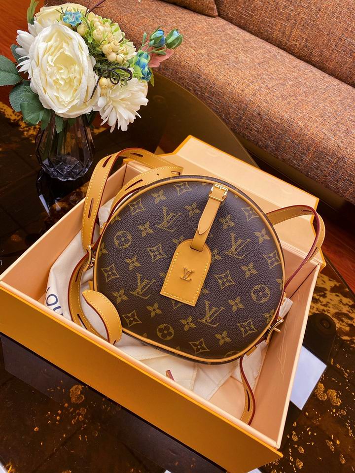 louis vuitton Inspired Handbags, AA+ Quality 100% Genuine Leather Classic Flap Medium Quilted Lambskin Black Gold, 18X 1 1X 5cm BL 4 Colour