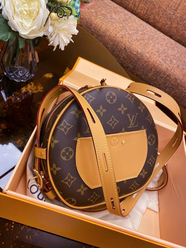 louis vuitton Inspired Handbags, AA+ Quality 100% Genuine Leather Classic Flap Medium Quilted Lambskin Black Gold, 18X 1 1X 5cm BL 4 Colour