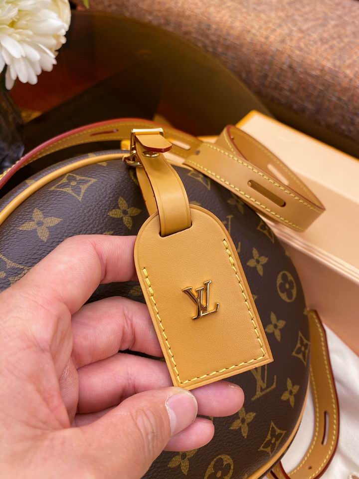 louis vuitton Inspired Handbags, AA+ Quality 100% Genuine Leather Classic Flap Medium Quilted Lambskin Black Gold, 18X 1 1X 5cm BL 4 Colour