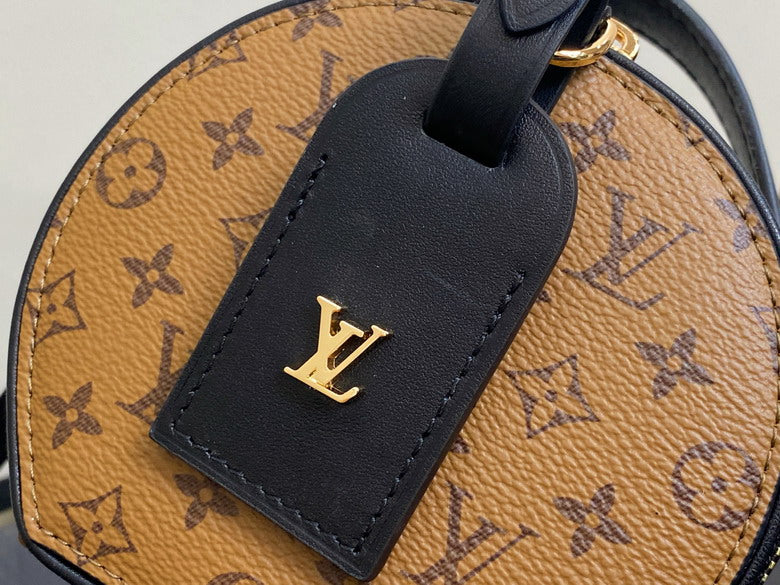 louis vuitton Inspired Handbags, AA+ Quality 100% Genuine Leather Classic Flap Medium Quilted Lambskin Black Gold, 18X 1 1X 5cm BL 4 Colour