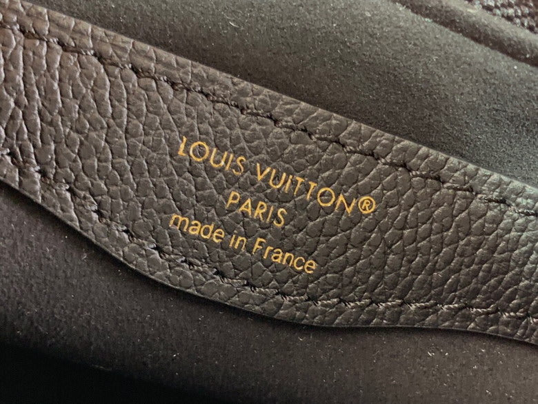 Inspired Handbags, AA+ Quality 100% Genuine Leather Classic Flap Medium Quilted Lambskin Black Gold, 18X 1 1X 5cm BL 4 Colour