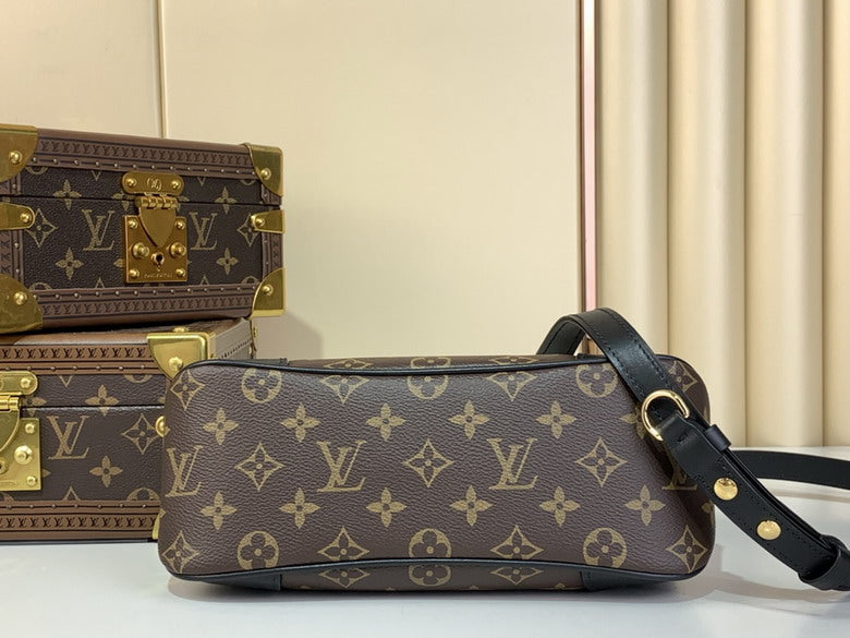 Inspired Handbags, AA+ Quality 100% Genuine Leather Classic Flap Medium Quilted Lambskin Black Gold, 18X 1 1X 5cm BL 4 Colour