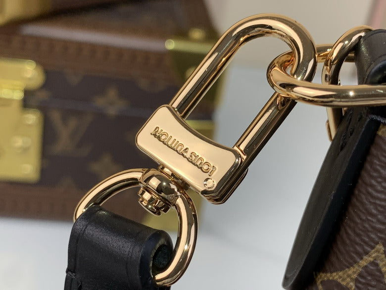 Inspired Handbags, AA+ Quality 100% Genuine Leather Classic Flap Medium Quilted Lambskin Black Gold, 18X 1 1X 5cm BL 4 Colour