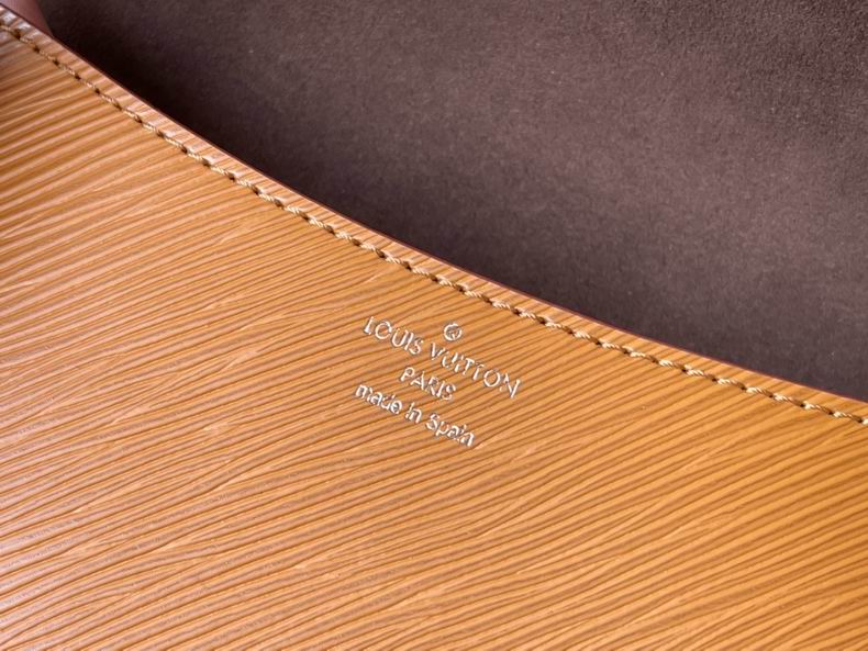 louis vuitton Inspired Handbags, AA+ Quality 100% Genuine Leather Classic Flap Medium Quilted Lambskin Black Gold, 18X 1 1X 5cm BL 4 Colour
