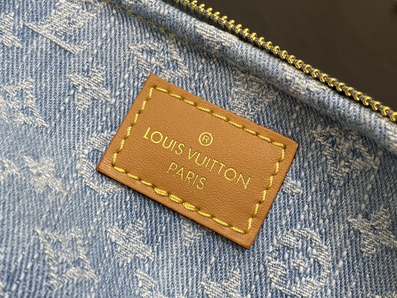 Louis vuitton Inspired Handbags, AA+ Quality 100% Genuine Leather Classic Flap Medium Quilted Lambskin Black Gold, 18X 1 1X 5cm BL 4 Colour
