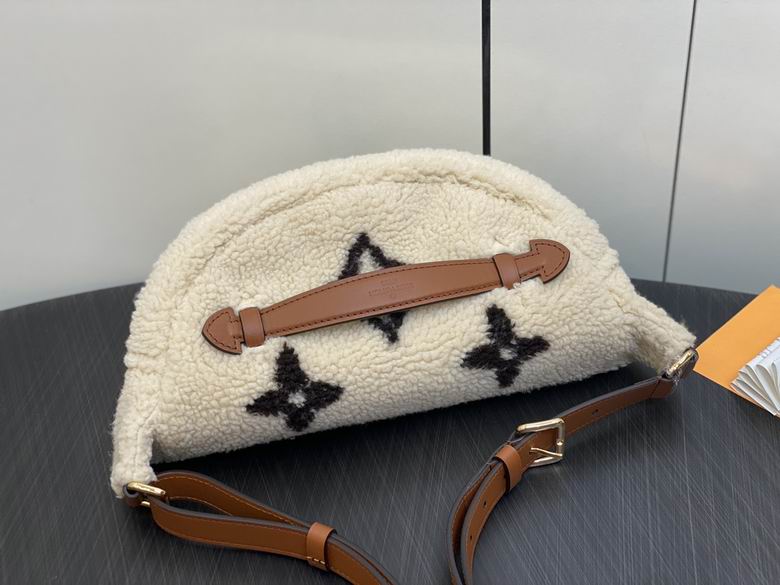 Louis vuitton Inspired Handbags, AA+ Quality 100% Genuine Leather Classic Flap Medium Quilted Lambskin Black Gold, 18X 1 1X 5cm BL 4 Colour