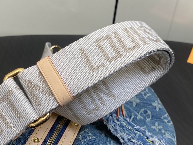 Louis vuitton Inspired Handbags, AA+ Quality 100% Genuine Leather Classic Flap Medium Quilted Lambskin Black Gold, 18X 1 1X 5cm BL 4 Colour