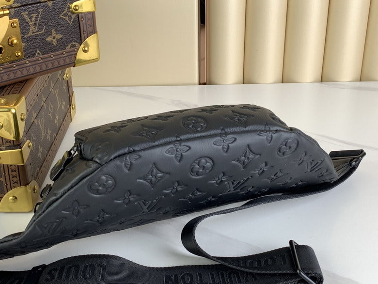 Louis vuitton Inspired Handbags, AA+ Quality 100% Genuine Leather Classic Flap Medium Quilted Lambskin Black Gold, 18X 1 1X 5cm BL 4 Colour