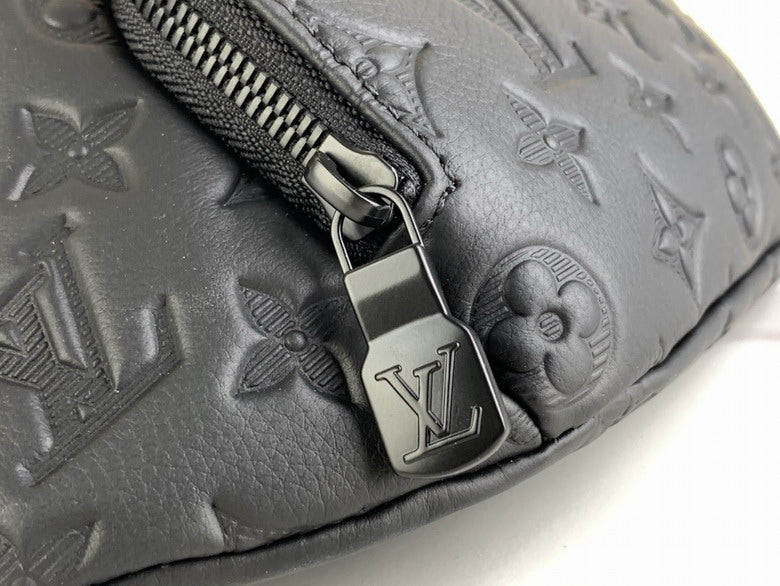 Louis vuitton Inspired Handbags, AA+ Quality 100% Genuine Leather Classic Flap Medium Quilted Lambskin Black Gold, 18X 1 1X 5cm BL 4 Colour