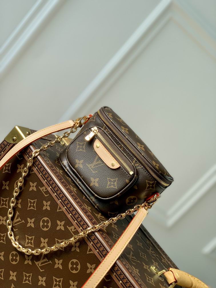 Louis vuitton Inspired Handbags, AA+ Quality 100% Genuine Leather Classic Flap Medium Quilted Lambskin Black Gold, 18X 1 1X 5cm BL 4 Colour