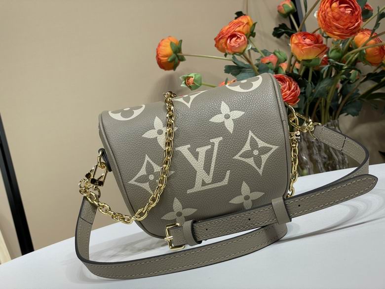 Louis vuitton Inspired Handbags, AA+ Quality 100% Genuine Leather Classic Flap Medium Quilted Lambskin Black Gold, 18X 1 1X 5cm BL 4 Colour