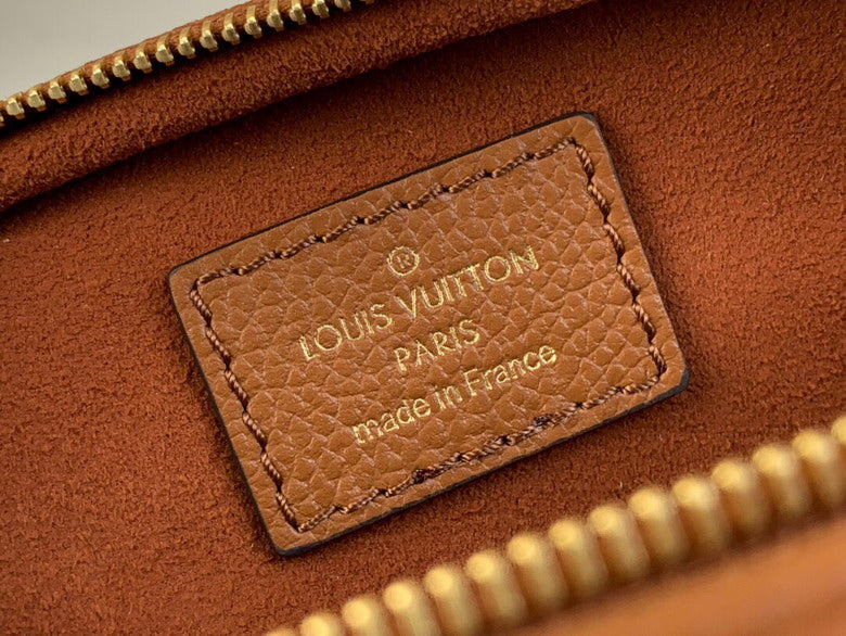 Louis vuitton Inspired Handbags, AA+ Quality 100% Genuine Leather Classic Flap Medium Quilted Lambskin Black Gold, 18X 1 1X 5cm BL 4 Colour