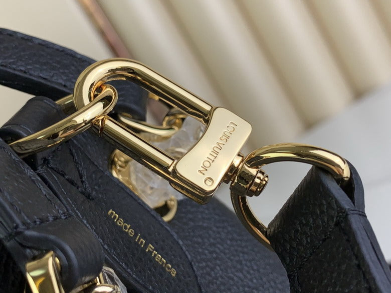 louis vuitton Inspired Handbags, AA+ Quality 100% Genuine Leather Classic Flap Medium Quilted Lambskin Black Gold, 18X 1 1X 5cm BL 4 Colour
