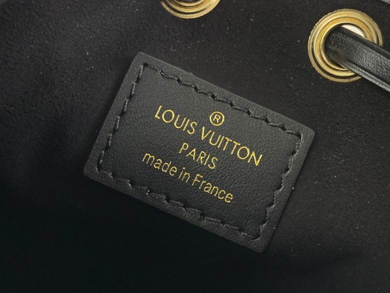 Louis Vuitton Inspired Handbags, AA+ Quality 100% Genuine Leather Classic Flap Medium Quilted Lambskin Black Gold, 18X 1 1X 5cm BL 4 Colour