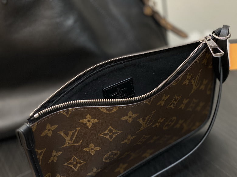 louis vuitton Inspired Handbags, AA+ Quality 100% Genuine Leather Classic Flap Medium Quilted Lambskin Black Gold, 18X 1 1X 5cm BL 4 Colour