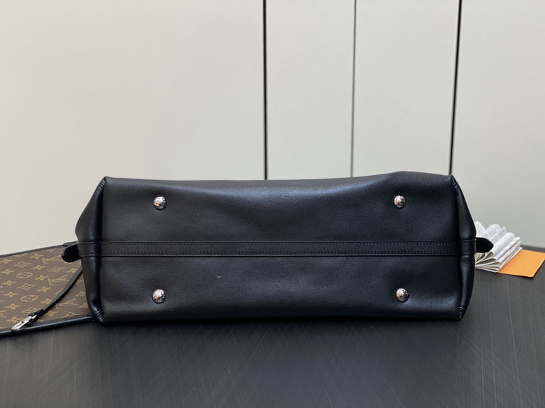 louis vuitton Inspired Handbags, AA+ Quality 100% Genuine Leather Classic Flap Medium Quilted Lambskin Black Gold, 18X 1 1X 5cm BL 4 Colour
