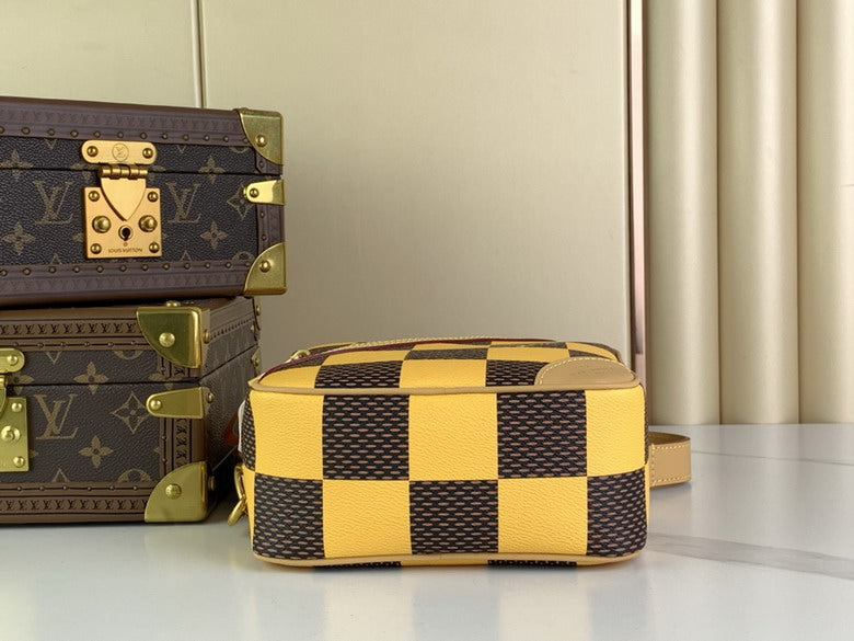 Inspired Handbags, AA+ Quality 100% Genuine Leather Classic Flap Medium Quilted Lambskin Black Gold, 18X 1 1X 5cm BL 4 Colour