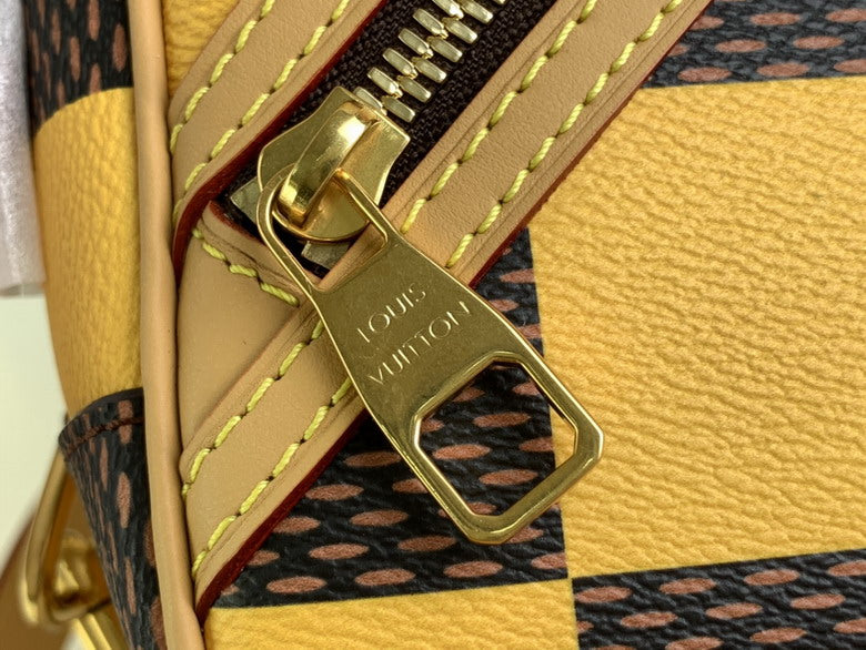 Inspired Handbags, AA+ Quality 100% Genuine Leather Classic Flap Medium Quilted Lambskin Black Gold, 18X 1 1X 5cm BL 4 Colour