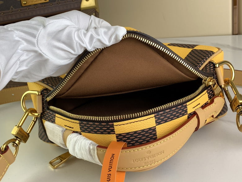 Inspired Handbags, AA+ Quality 100% Genuine Leather Classic Flap Medium Quilted Lambskin Black Gold, 18X 1 1X 5cm BL 4 Colour