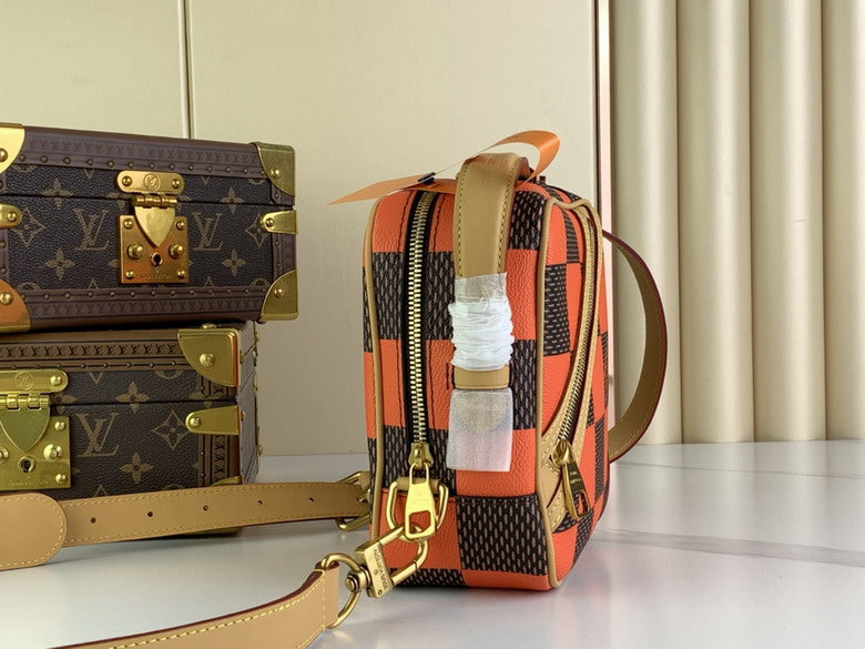 Inspired Handbags, AA+ Quality 100% Genuine Leather Classic Flap Medium Quilted Lambskin Black Gold, 18X 1 1X 5cm BL 4 Colour