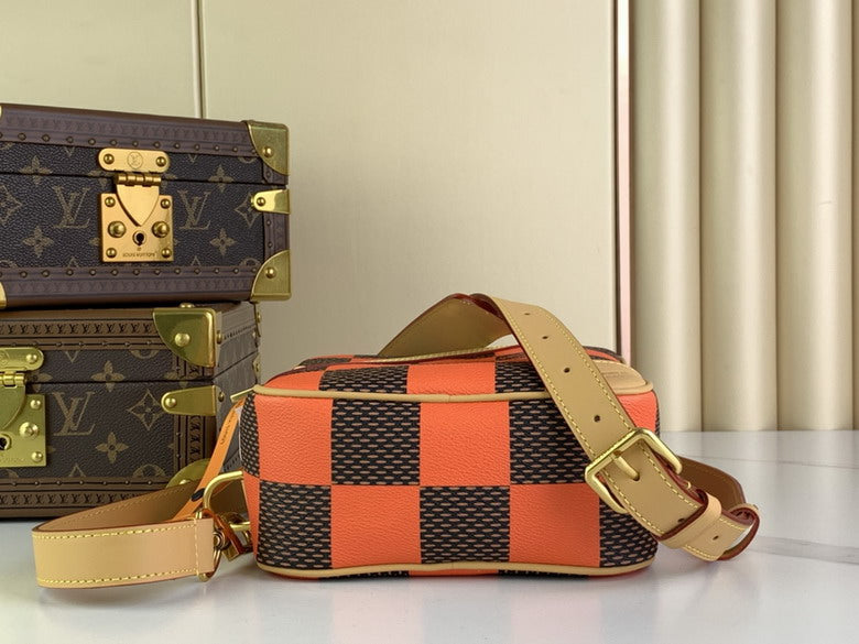 Inspired Handbags, AA+ Quality 100% Genuine Leather Classic Flap Medium Quilted Lambskin Black Gold, 18X 1 1X 5cm BL 4 Colour