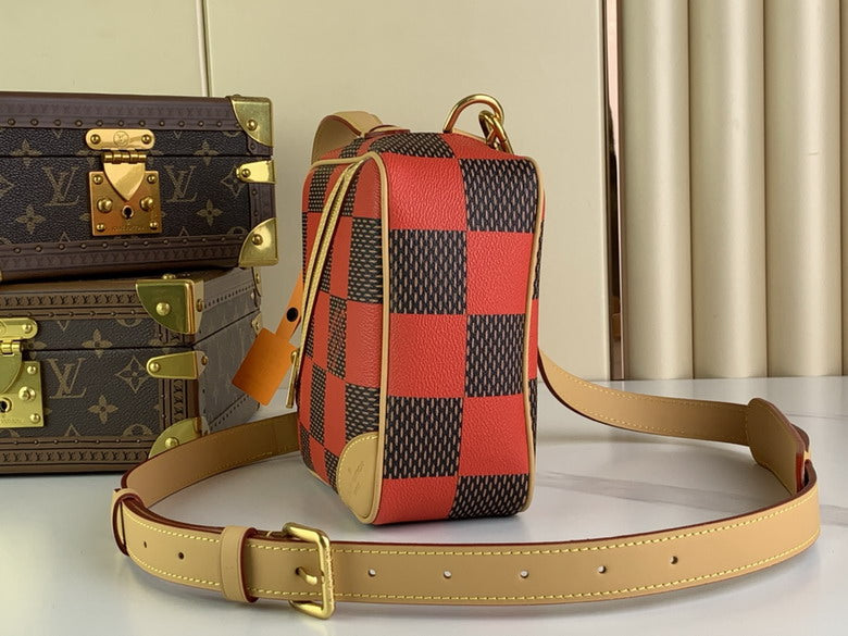 Inspired Handbags, AA+ Quality 100% Genuine Leather Classic Flap Medium Quilted Lambskin Black Gold, 18X 1 1X 5cm BL 4 Colour