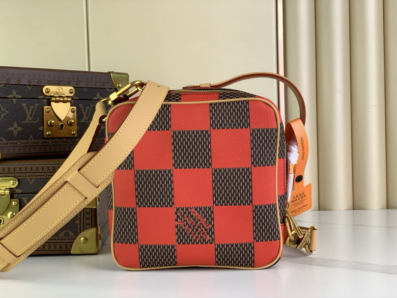Inspired Handbags, AA+ Quality 100% Genuine Leather Classic Flap Medium Quilted Lambskin Black Gold, 18X 1 1X 5cm BL 4 Colour