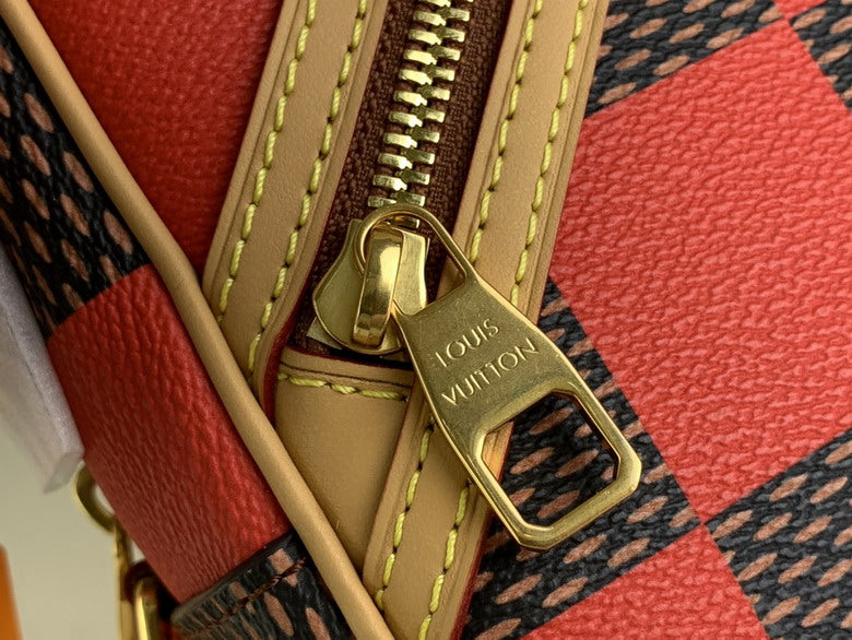 Inspired Handbags, AA+ Quality 100% Genuine Leather Classic Flap Medium Quilted Lambskin Black Gold, 18X 1 1X 5cm BL 4 Colour