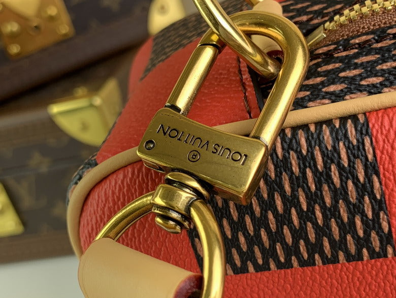 Inspired Handbags, AA+ Quality 100% Genuine Leather Classic Flap Medium Quilted Lambskin Black Gold, 18X 1 1X 5cm BL 4 Colour