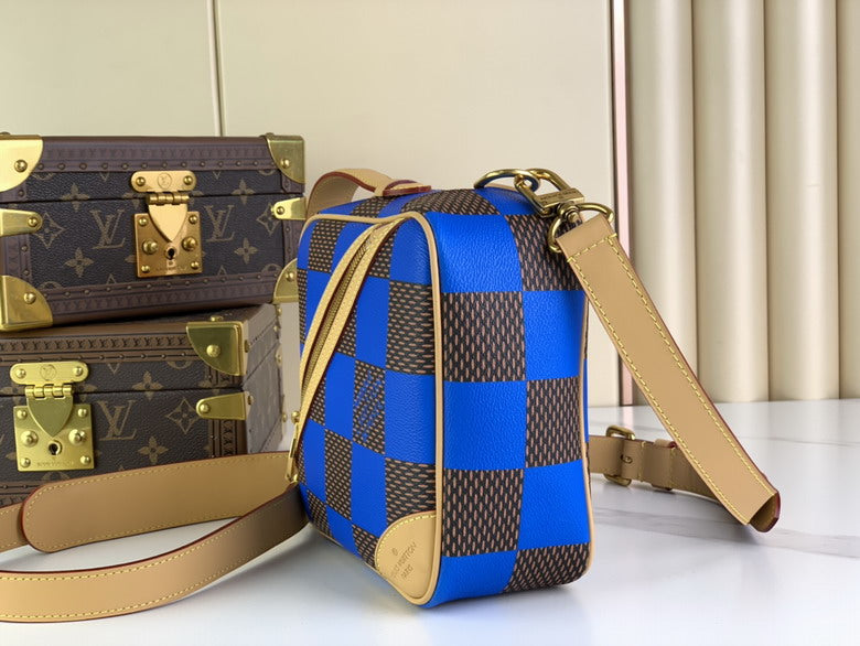 Inspired Handbags, AA+ Quality 100% Genuine Leather Classic Flap Medium Quilted Lambskin Black Gold, 18X 1 1X 5cm BL 4 Colour