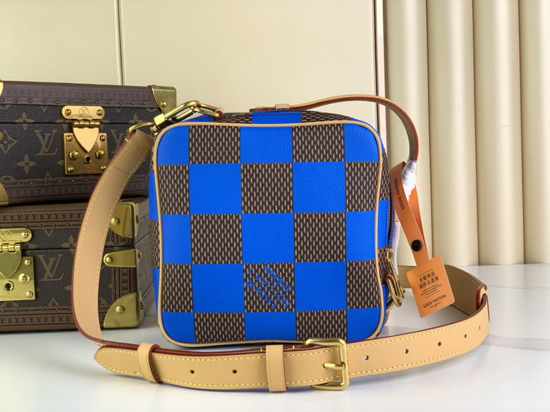 Inspired Handbags, AA+ Quality 100% Genuine Leather Classic Flap Medium Quilted Lambskin Black Gold, 18X 1 1X 5cm BL 4 Colour