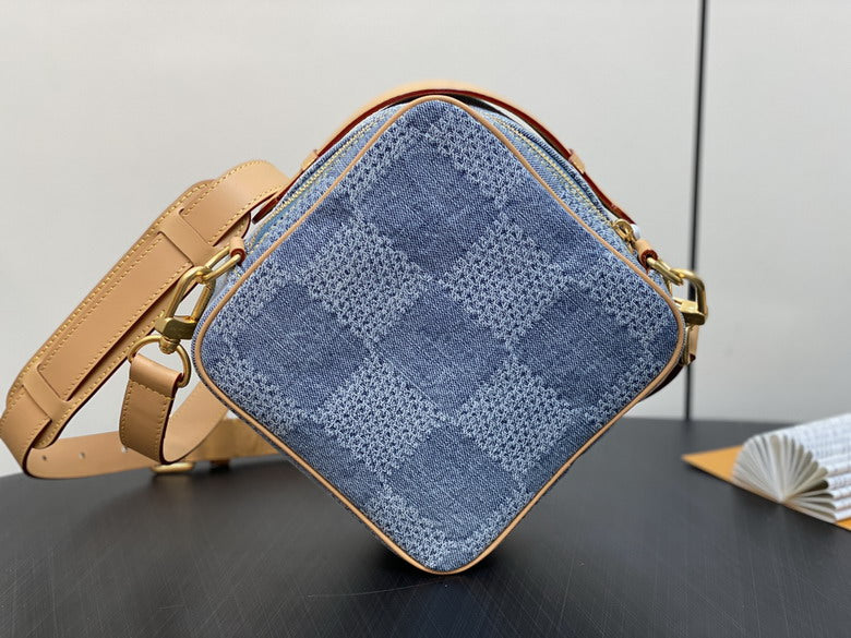 Inspired Handbags, AA+ Quality 100% Genuine Leather Classic Flap Medium Quilted Lambskin Black Gold, 18X 1 1X 5cm BL 4 Colour