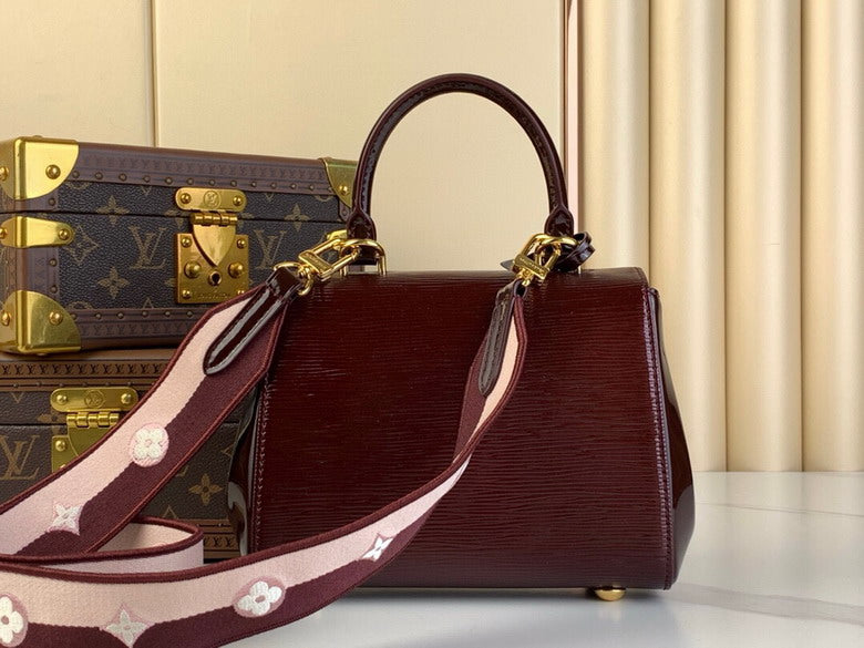 Inspired Handbags, AA+ Quality 100% Genuine Leather Classic Flap Medium Quilted Lambskin Black Gold, 18X 1 1X 5cm BL 4 Colour