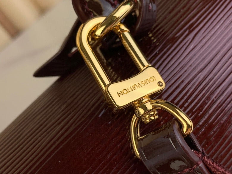 Inspired Handbags, AA+ Quality 100% Genuine Leather Classic Flap Medium Quilted Lambskin Black Gold, 18X 1 1X 5cm BL 4 Colour