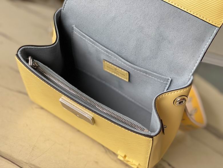 Inspired Handbags, AA+ Quality 100% Genuine Leather Classic Flap Medium Quilted Lambskin Black Gold, 18X 1 1X 5cm BL 4 Colour