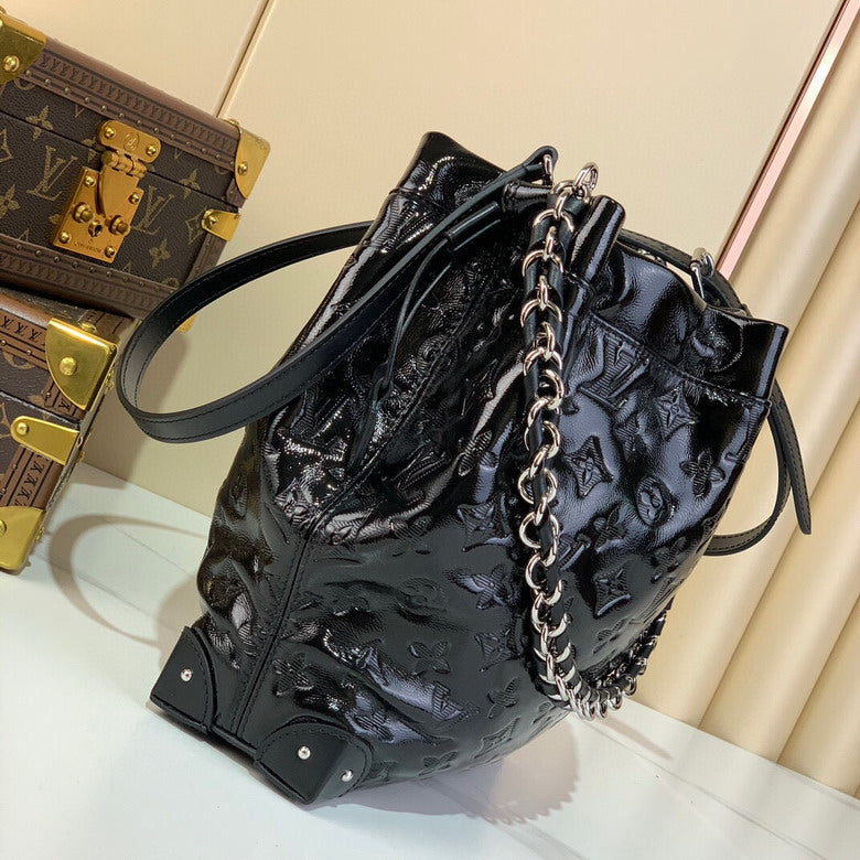 Louis Vuitton Inspired Handbags, AA+ Quality 100% Genuine Leather Classic Flap Medium Quilted Lambskin Black Gold, 18X 1 1X 5cm BL 4 Colour