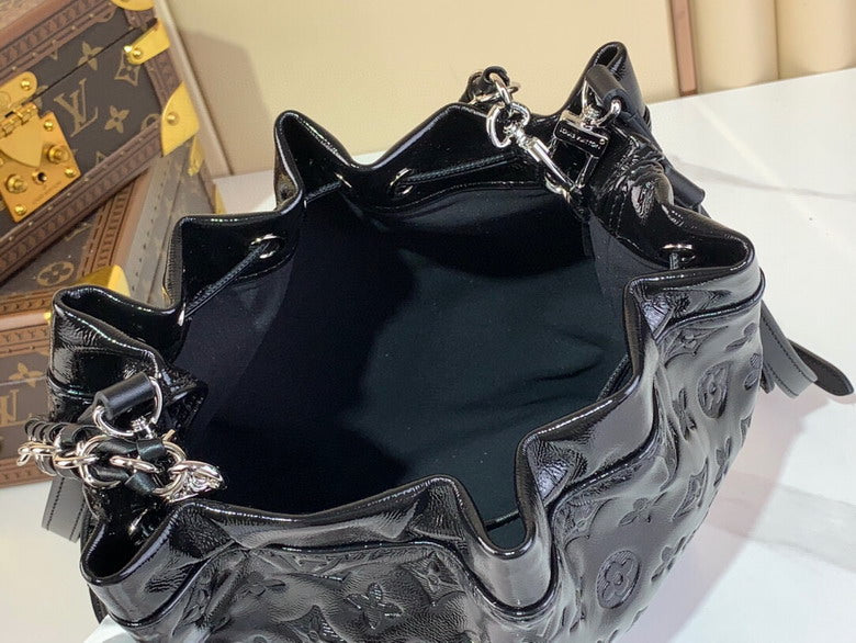 Louis Vuitton Inspired Handbags, AA+ Quality 100% Genuine Leather Classic Flap Medium Quilted Lambskin Black Gold, 18X 1 1X 5cm BL 4 Colour