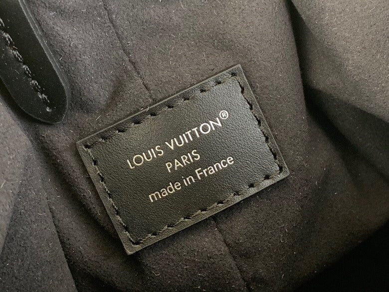 Louis Vuitton Inspired Handbags, AA+ Quality 100% Genuine Leather Classic Flap Medium Quilted Lambskin Black Gold, 18X 1 1X 5cm BL 4 Colour