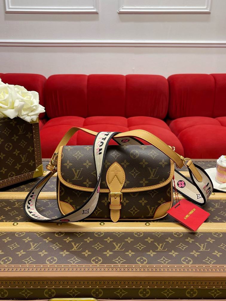 Inspired Handbags, AA+ Quality 100% Genuine Leather Classic Flap Medium Quilted Lambskin Black Gold, 18X 1 1X 5cm BL 4 Colour