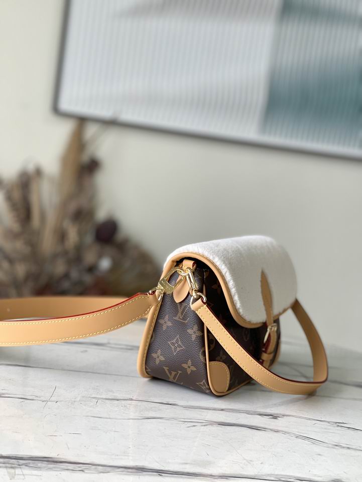 Inspired Handbags, AA+ Quality 100% Genuine Leather Classic Flap Medium Quilted Lambskin Black Gold, 18X 1 1X 5cm BL 4 Colour