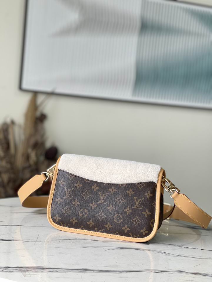 Inspired Handbags, AA+ Quality 100% Genuine Leather Classic Flap Medium Quilted Lambskin Black Gold, 18X 1 1X 5cm BL 4 Colour