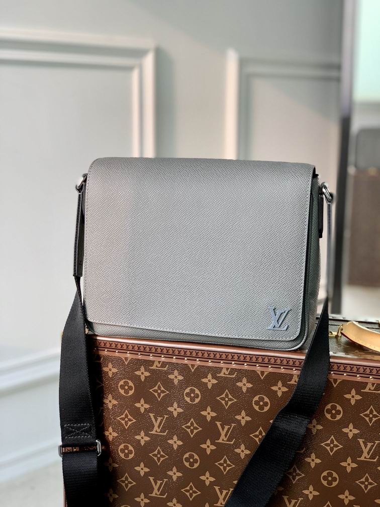 Inspired Handbags, AA+ Quality 100% Genuine Leather Classic Flap Medium Quilted Lambskin Black Gold, 18X 1 1X 5cm BL 4 Colour
