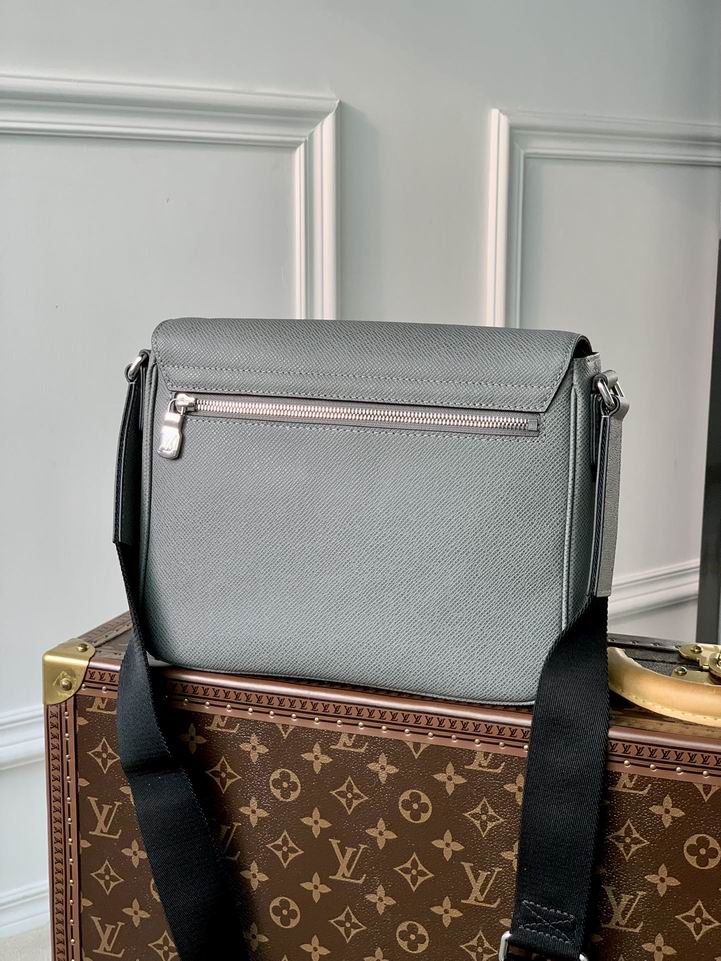 Inspired Handbags, AA+ Quality 100% Genuine Leather Classic Flap Medium Quilted Lambskin Black Gold, 18X 1 1X 5cm BL 4 Colour