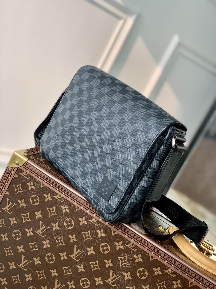 Inspired Handbags, AA+ Quality 100% Genuine Leather Classic Flap Medium Quilted Lambskin Black Gold, 18X 1 1X 5cm BL 4 Colour