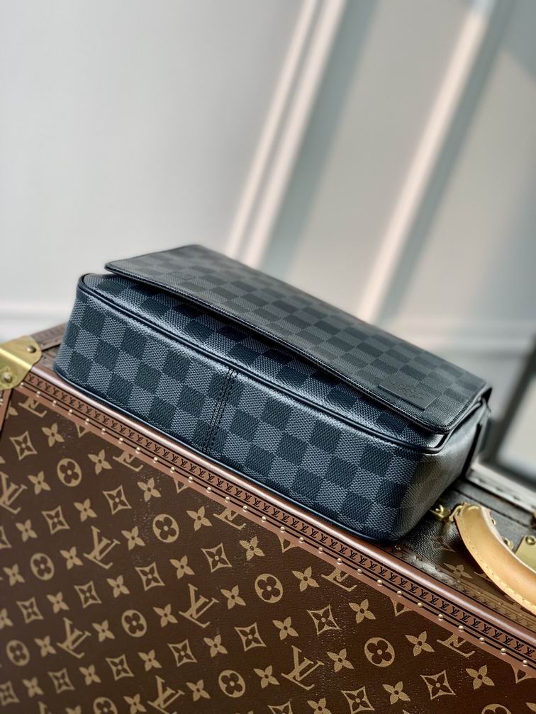 Inspired Handbags, AA+ Quality 100% Genuine Leather Classic Flap Medium Quilted Lambskin Black Gold, 18X 1 1X 5cm BL 4 Colour