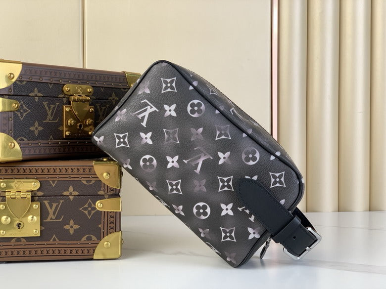 Inspired Handbags, AA+ Quality 100% Genuine Leather Classic Flap Medium Quilted Lambskin Black Gold, 18X 1 1X 5cm BL 4 Colour